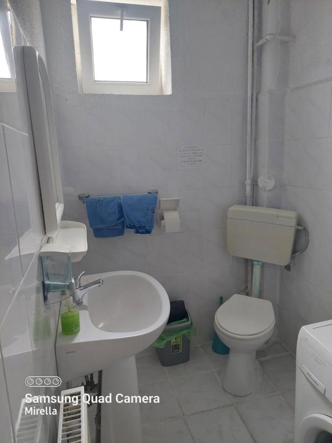 אזוגה Pensiune Casa Barcaru מראה חיצוני תמונה